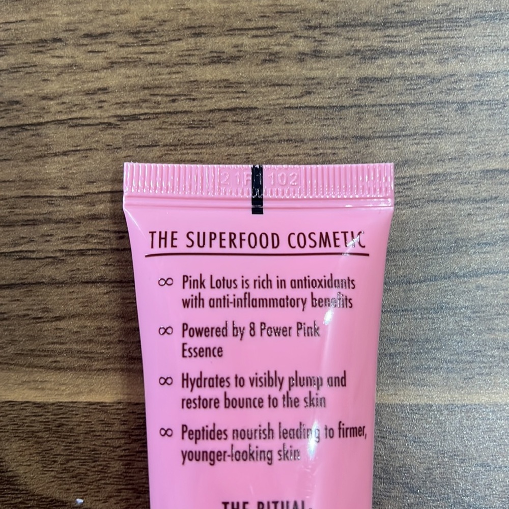 NEW - YENSA Pink Lotus Peptide Renewal Face Cream Full S 1.7oz - Picture 4 of 5